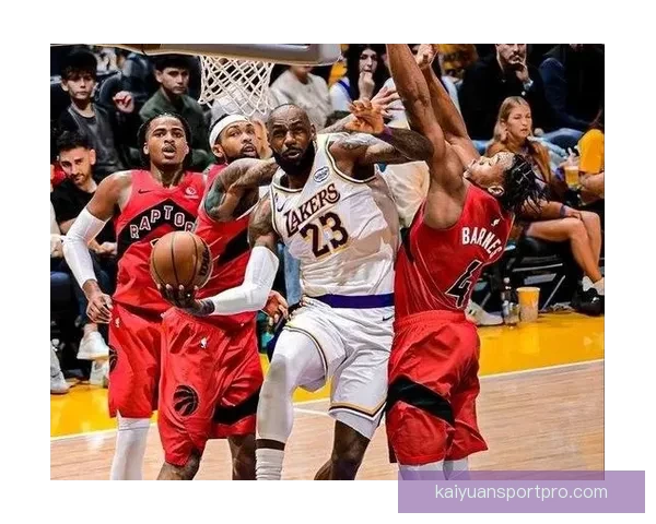 詹姆斯48战77记扣篮再创纪录高效成球队第三进攻核心