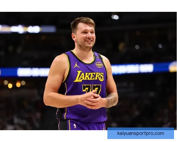 里夫斯谈东契奇复出决心并自评开局表现需改进